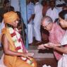 2004-Visit-To-Devotees-House-At-Kandanoor-Chettinadu-AFP-13575