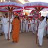 HDH-OFFERING-HIS-PRAYERS-AT-KONDANDA-RAMA-TEMPLE-IN-BIDADI-PADAYATRA_Photo_1003_DSC_4380_CMP_WM