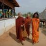 5-BUDDHIST-MONKS-VISIT-HDH-AT-BIDADI-ADHEENAM_Photo_1012_DSC_2414_CMP_WM