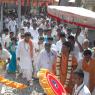HDH-Arrives-at-the-temple