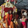 HDH-BLESSES-ALL-DEVOTEES-AT-TEMPLE_Photo_1017_DSC_6968_CMP_WM