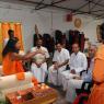 2-VIP-meet-temple