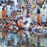 Holy-dip-in-the-sacred-waters-of-Vaidya-Sarovar_Photo_1010_DSC_3409_CMP_WM