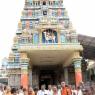 03-Darshan-By-Swamiji-Outside-Temple