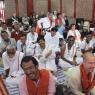 01-Morning-Puja-and-Satsang_Photo_1024_IMG_5582_CMP_WM