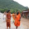2-Other-Mut-Swamiji-Visit_Photo_1000_IMG_5412_CMP_WM