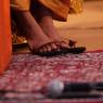 HDH-holy-feet-AFP-10520