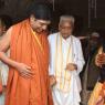 Swamiji-meets-VIPs_Photo_1002_IMG_0503_CMP_WM