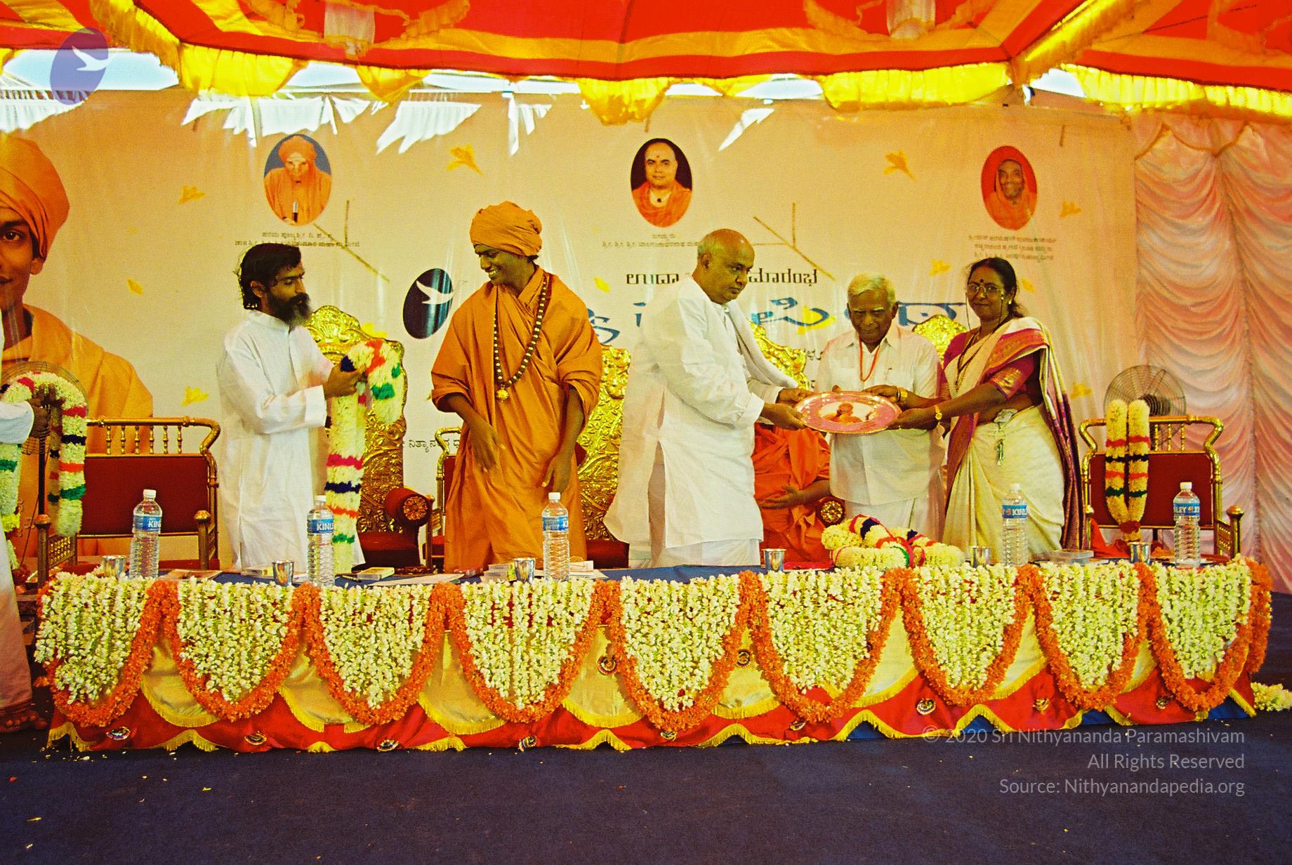 20030101_Photo_1009_F1060042_CMP_WM