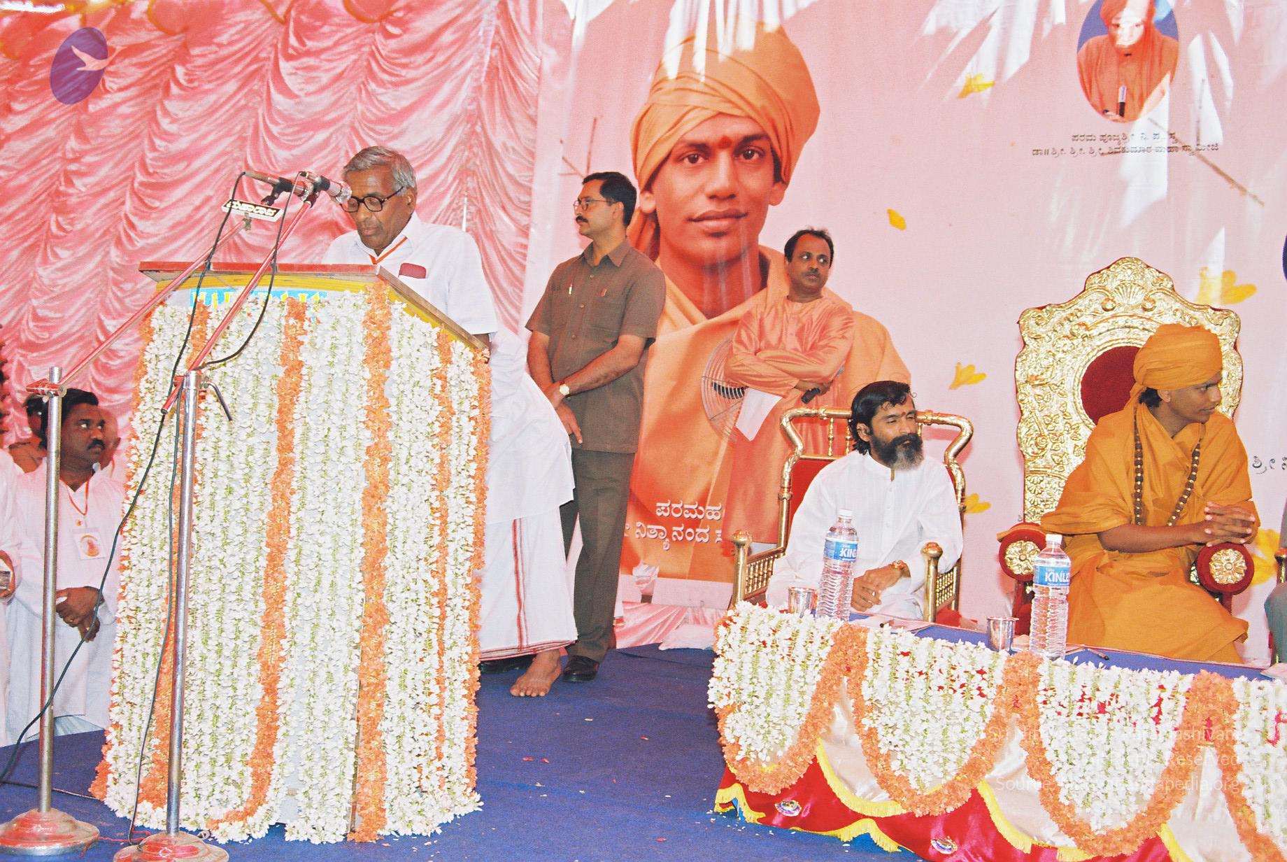 20030101_Photo_1024_F1030015_CMP_WM