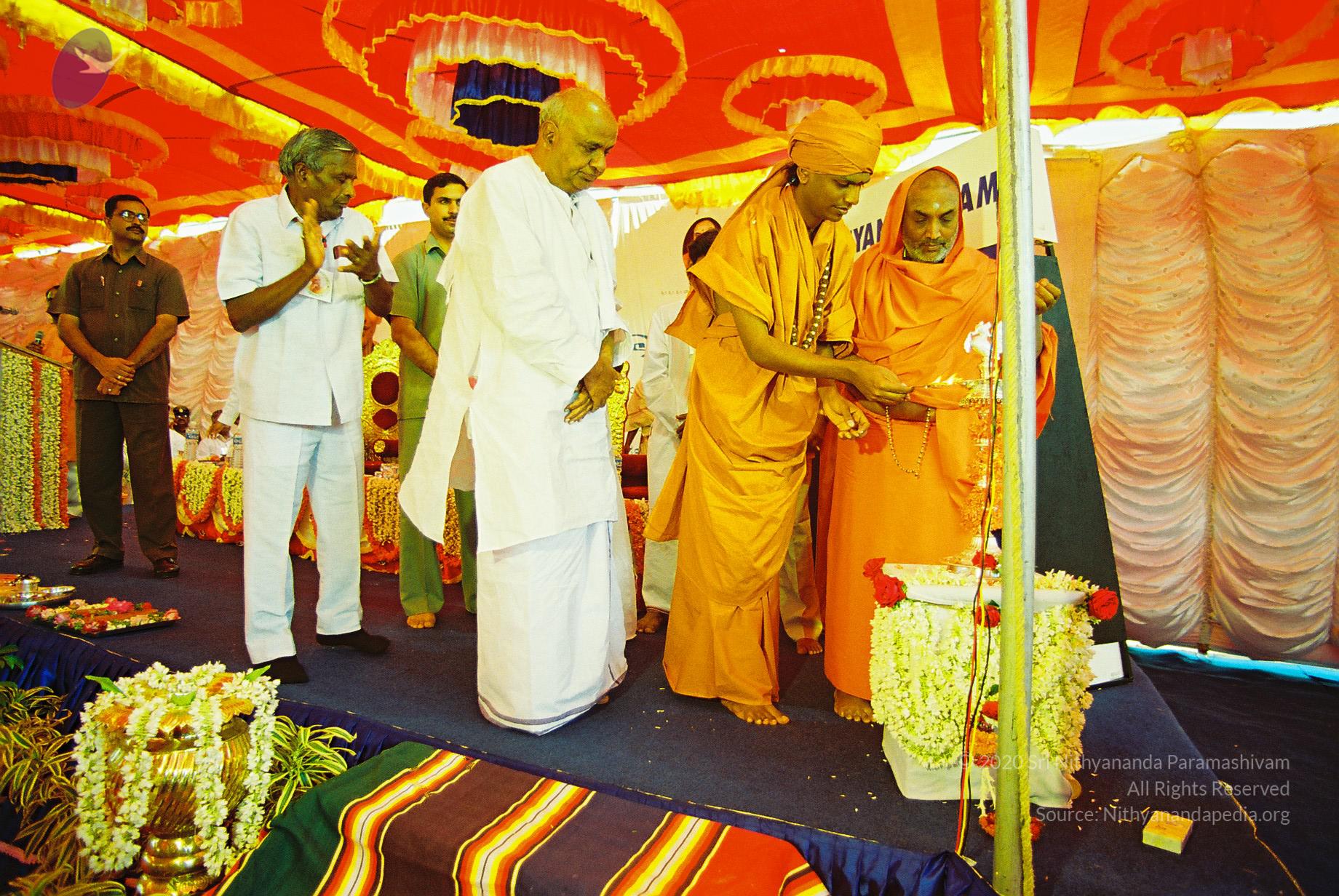 20030101_Photo_1053_F1060022_CMP_WM