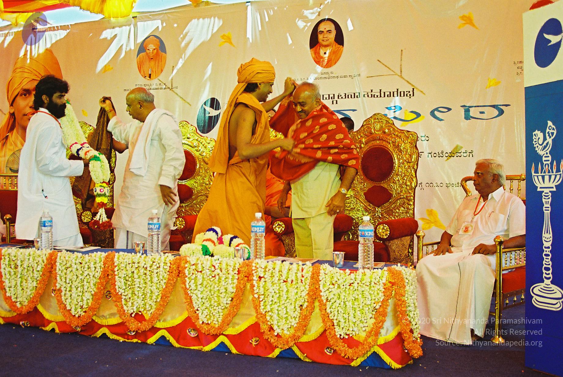 20030101_Photo_1085_F1060010_CMP_WM