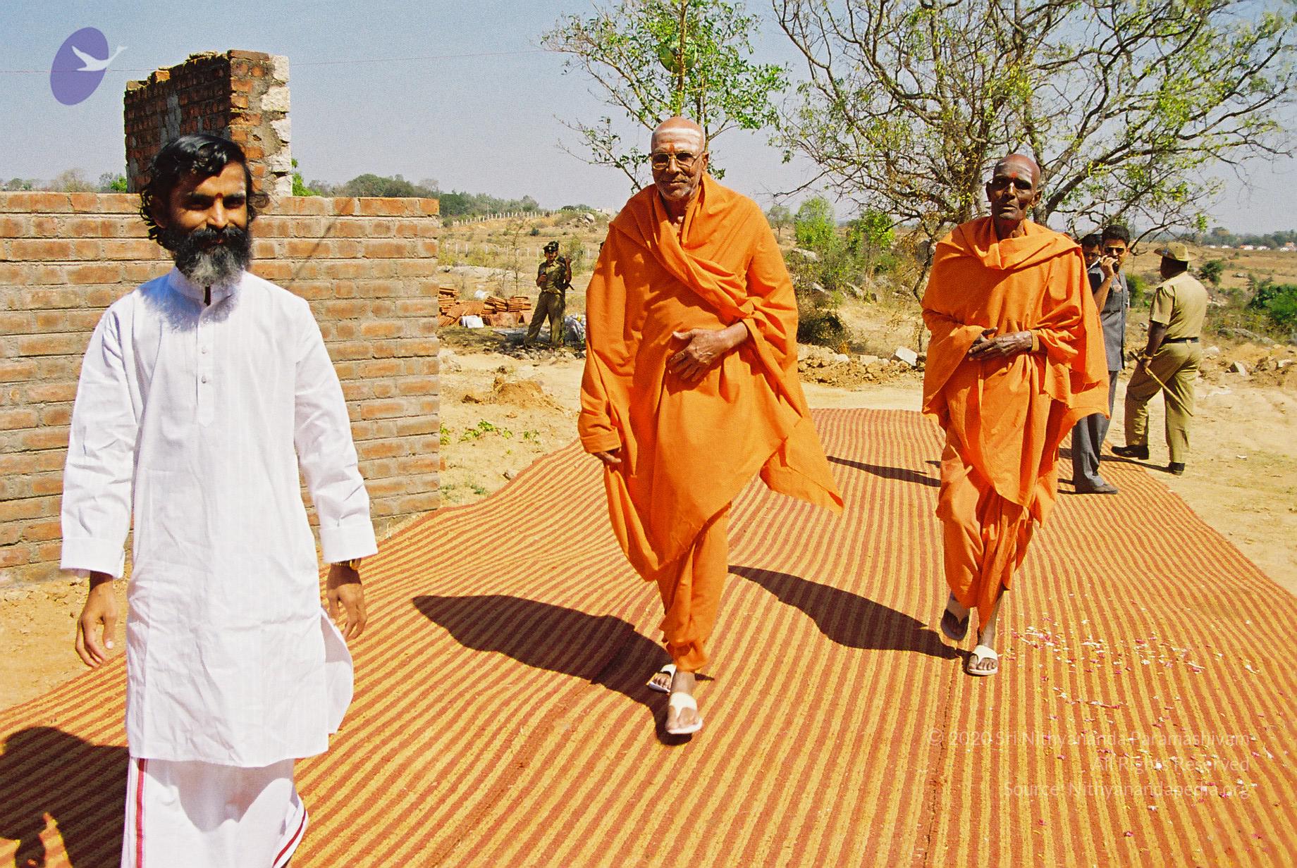 20030101_Photo_1101_F1050058_CMP_WM