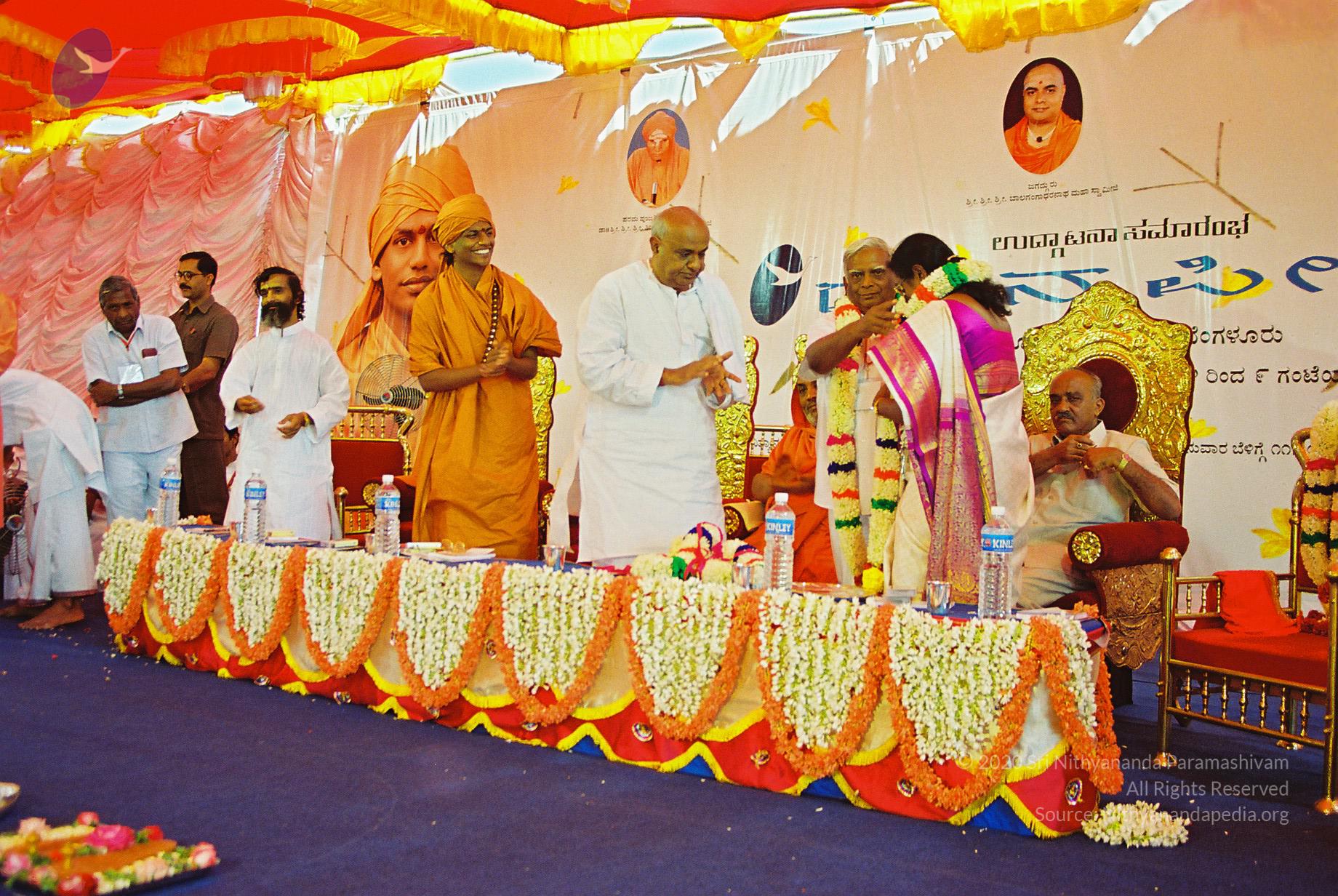 20030101_Photo_1150_F1060044_CMP_WM