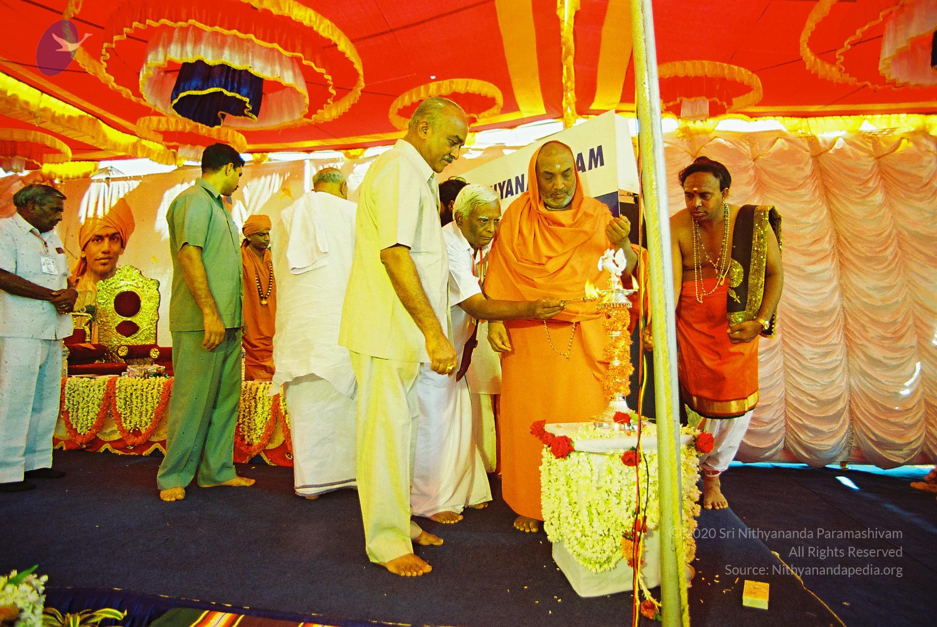 20030101_Photo_1153_F1060026_CMP_WM