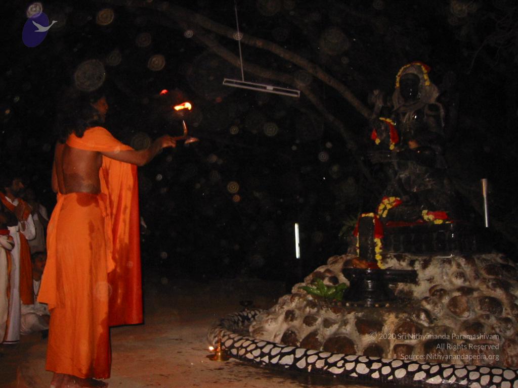 Jayanthi_2005_ashram (77)_CMP_WM