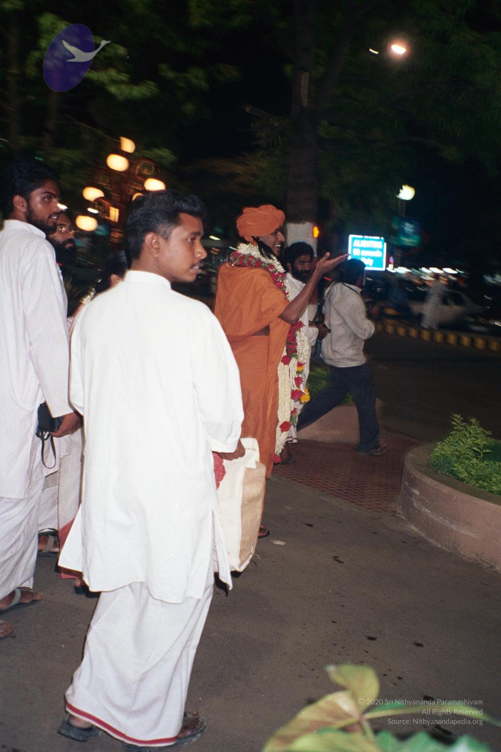 gkvale-1AA034qq_CMP_WM