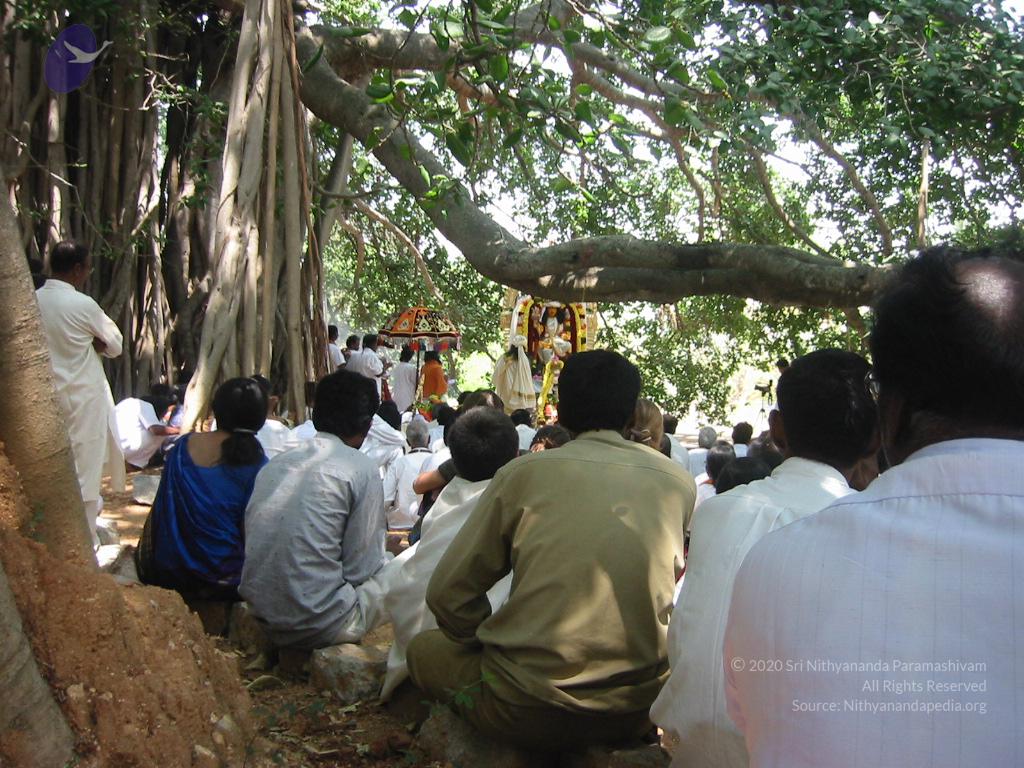 20050308_Photo_1001_ShivRathri_2005_ashram (250)_CMP_WM