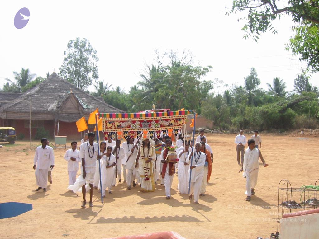 20050308_Photo_1006_ShivRathri_2005_ashram (47)_CMP_WM