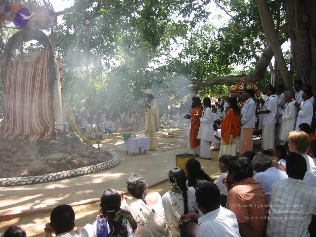 20050308_Photo_1018_ShivRathri_2005_ashram (256)_CMP_WM