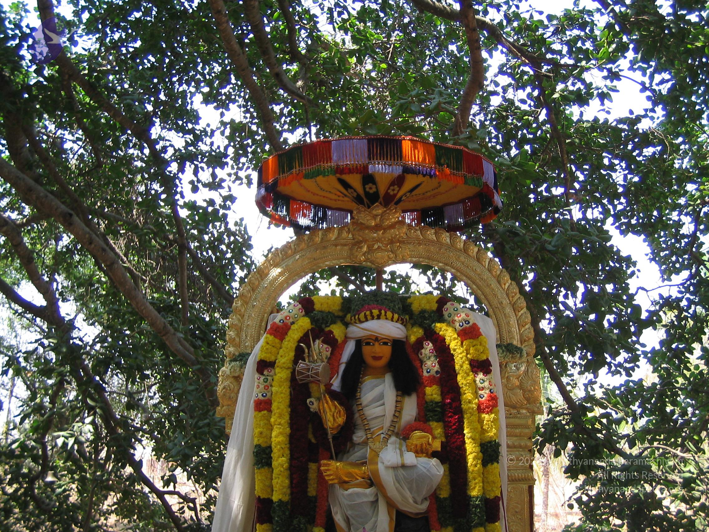 20050308_Photo_1028_ShivRathri_2005_ashram (143)_CMP_WM