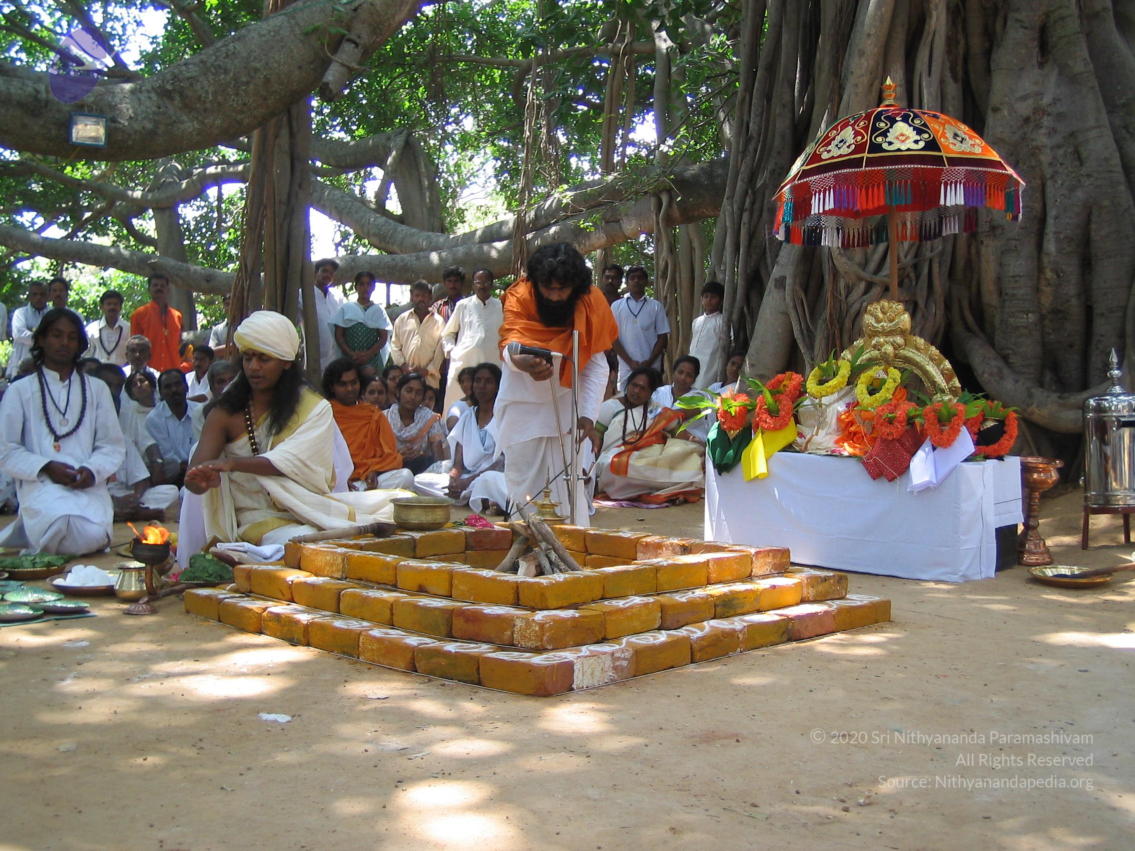 20050308_Photo_1044_ShivRathri_2005_ashram (89)_CMP_WM