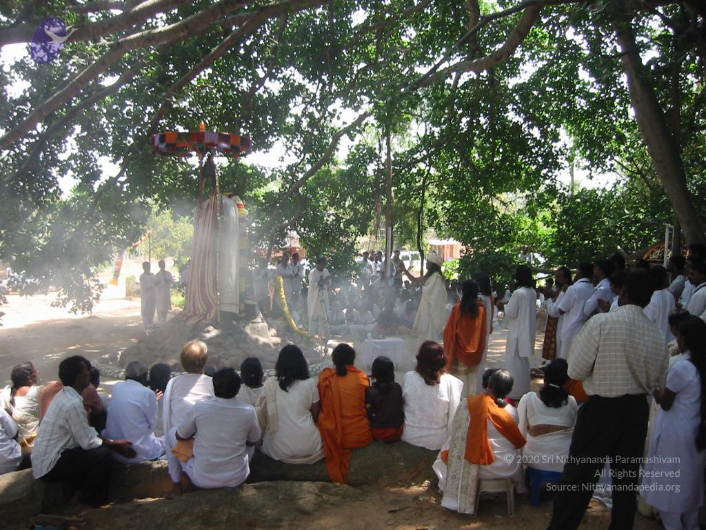 20050308_Photo_1052_ShivRathri_2005_ashram (252)_CMP_WM