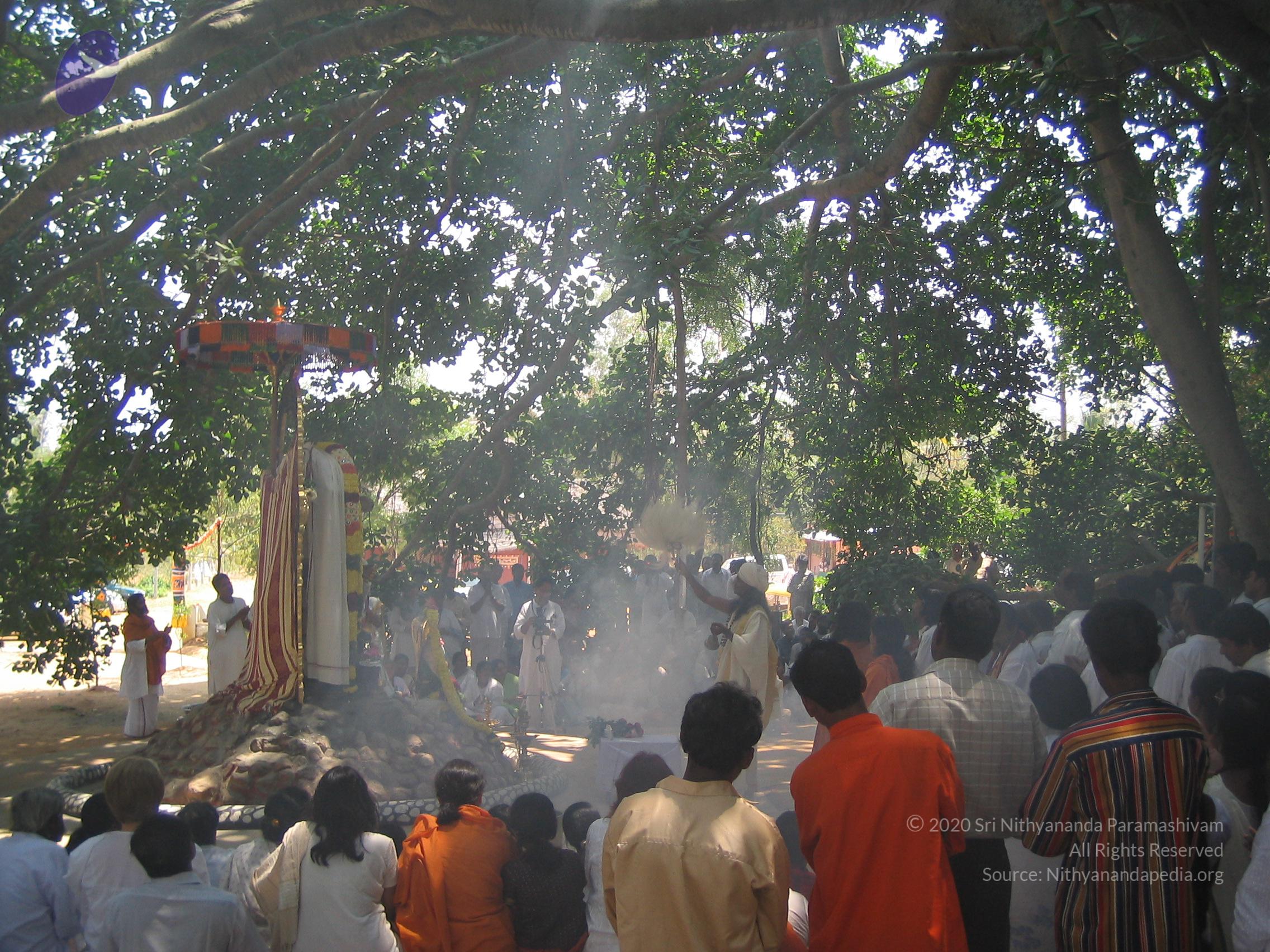 20050308_Photo_1053_ShivRathri_2005_ashram (77)_CMP_WM