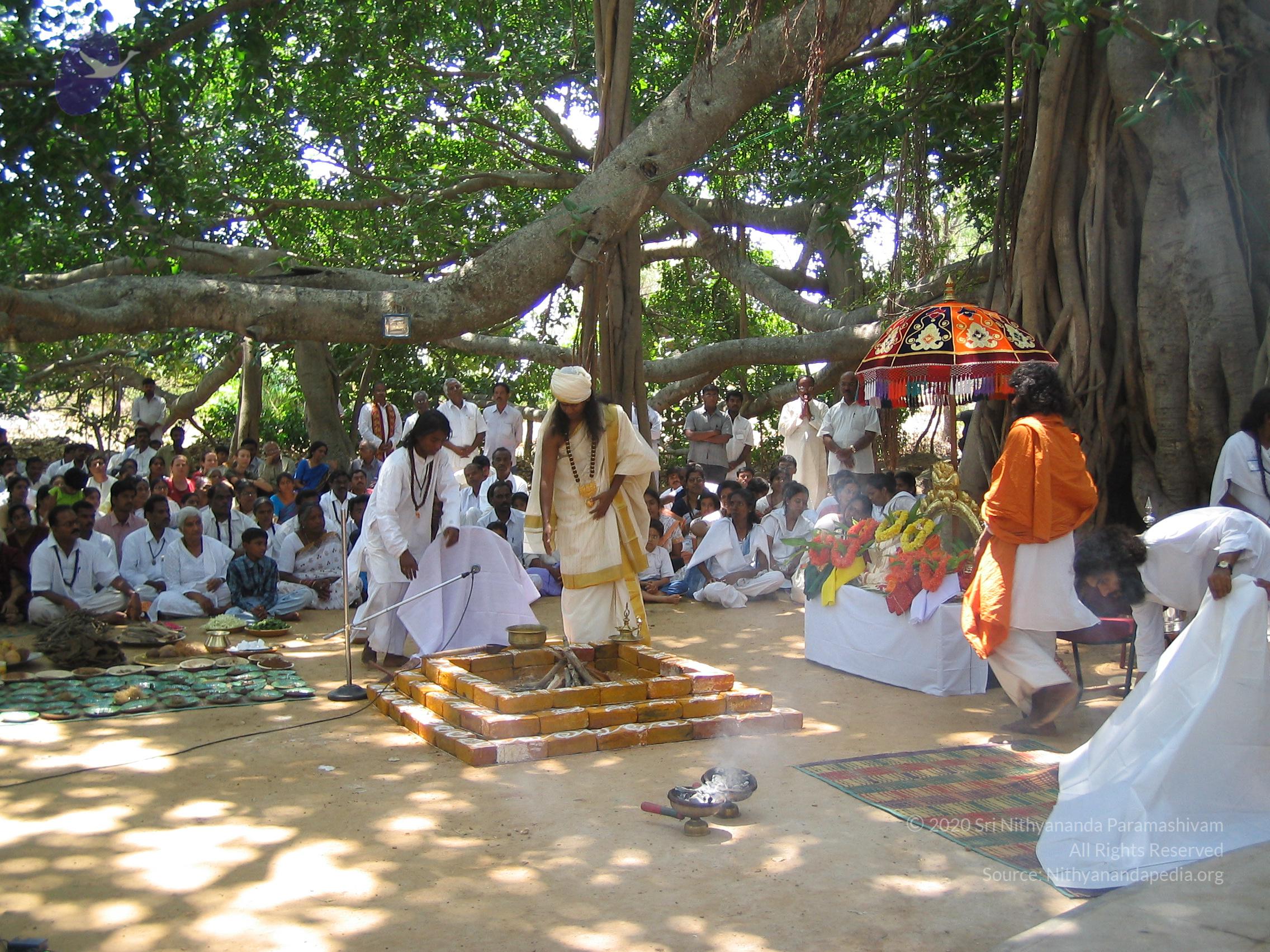 20050308_Photo_1063_ShivRathri_2005_ashram (86)_CMP_WM