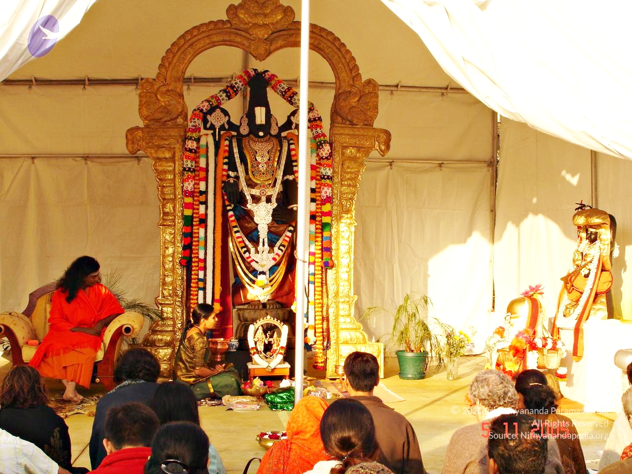 LA Ashram Swamiji Send Off Nov 4, 2005 005_CMP_WM