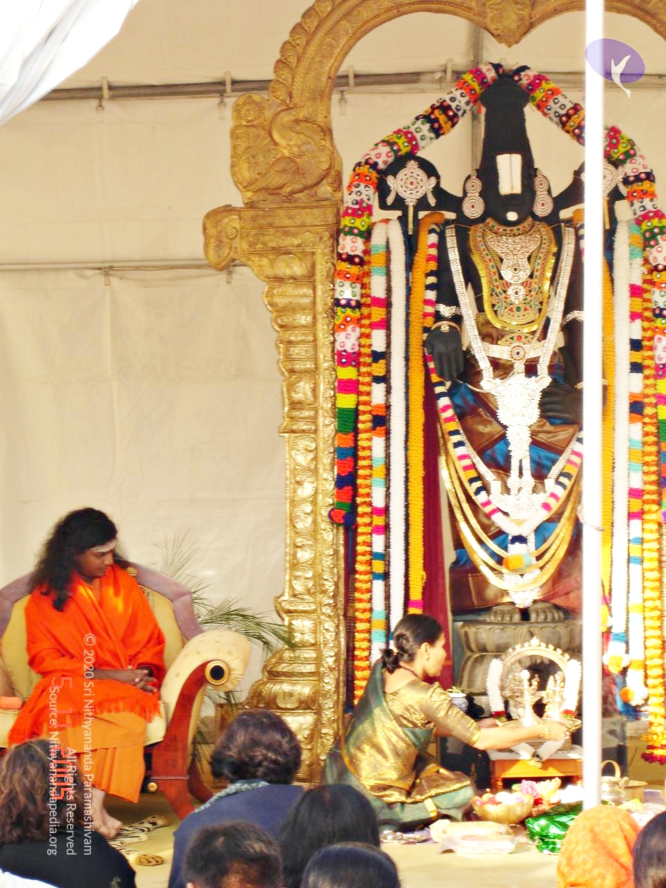 LA Ashram Swamiji Send Off Nov 4, 2005 008_CMP_WM