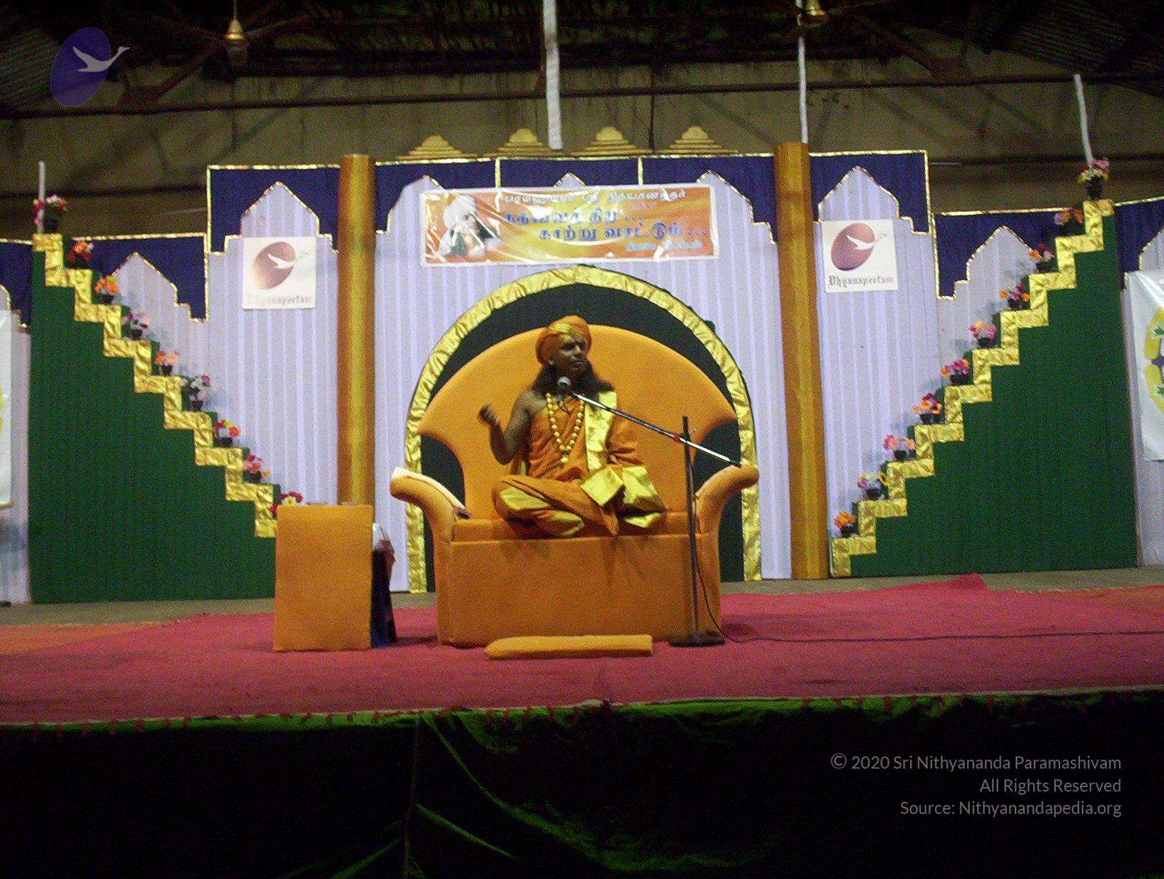 20051118_Photo_1012_100_6914_CMP_WM