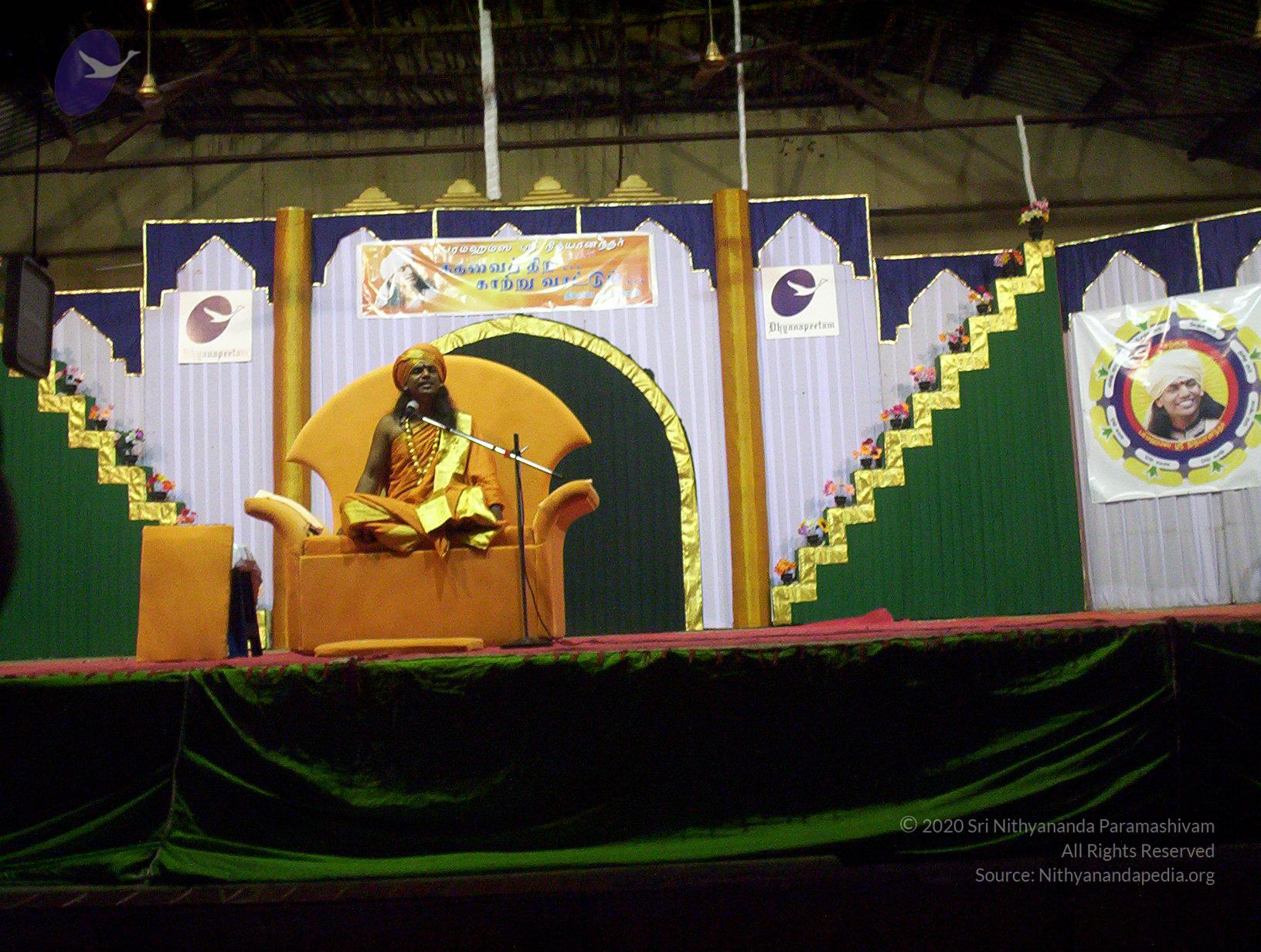 20051118_Photo_1058_100_6945_CMP_WM