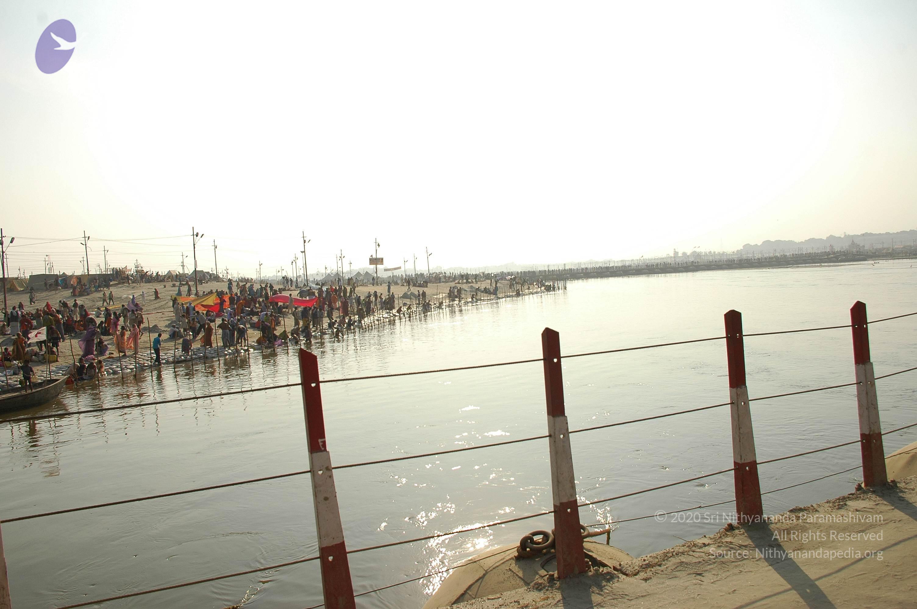 india-Ashram-Dic.30-31-1 -.05-06 031_CMP_WM