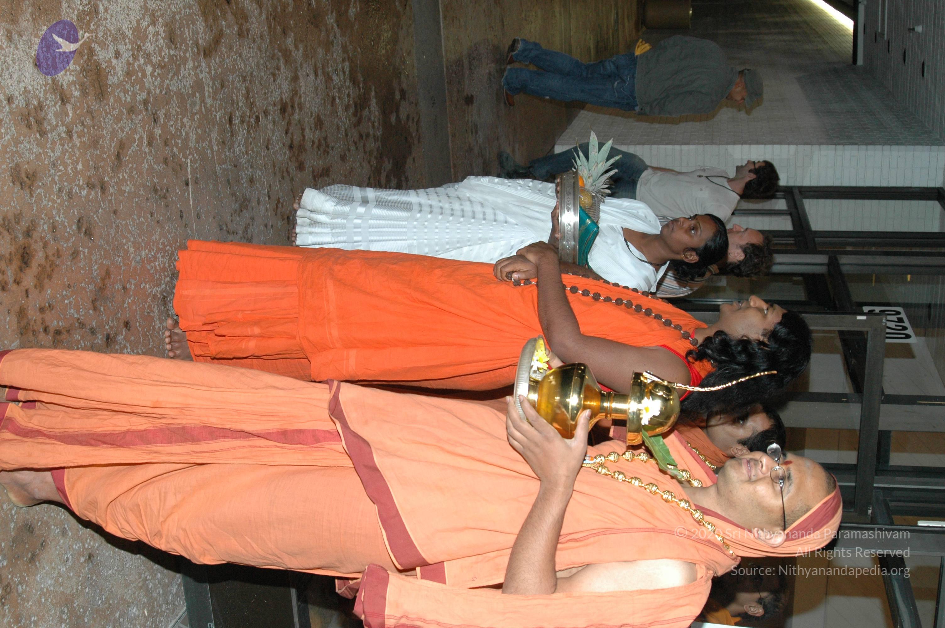 MC15-19Nov2007 061_CMP_WM