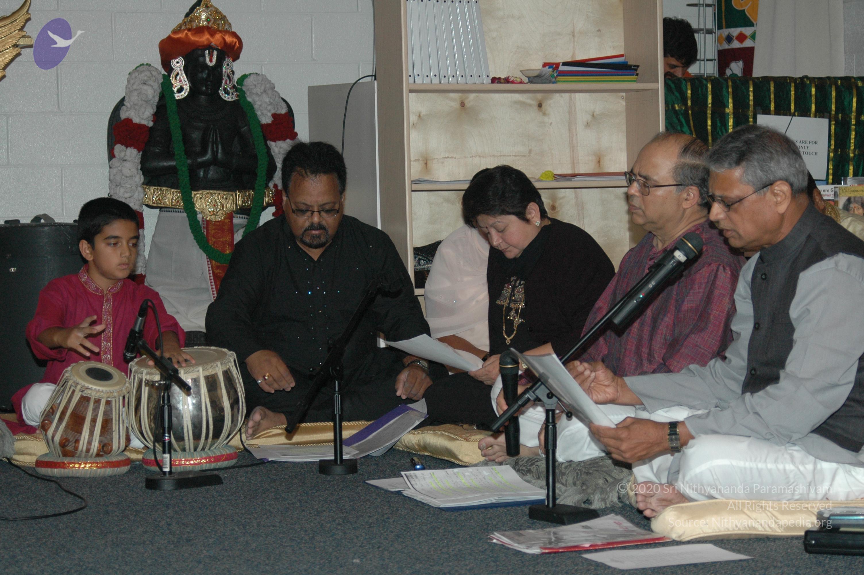 13July2008_Gopi_Group_Bhajans_08_CMP_WM