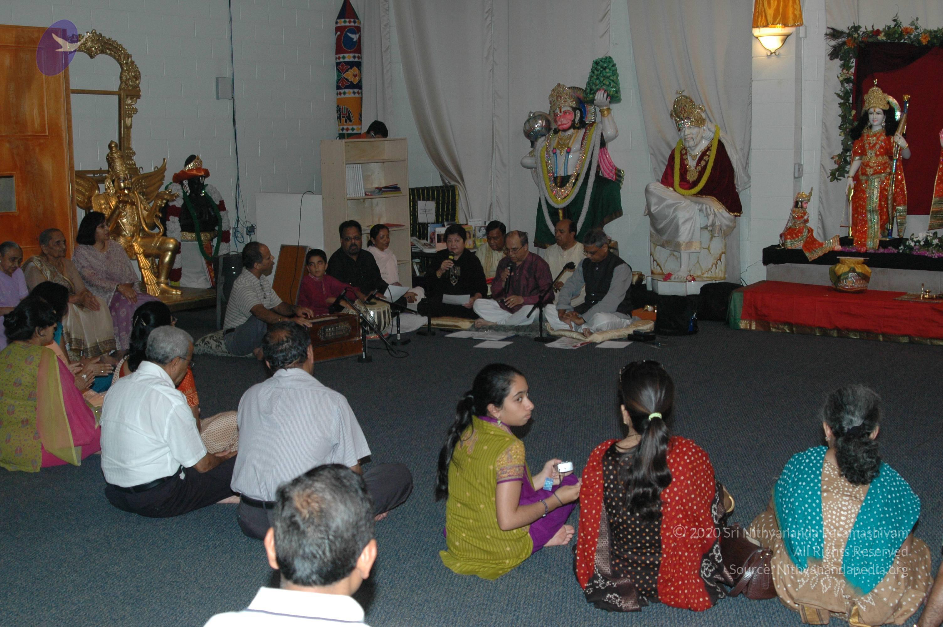 13July2008_Gopi_Group_Bhajans_15_CMP_WM