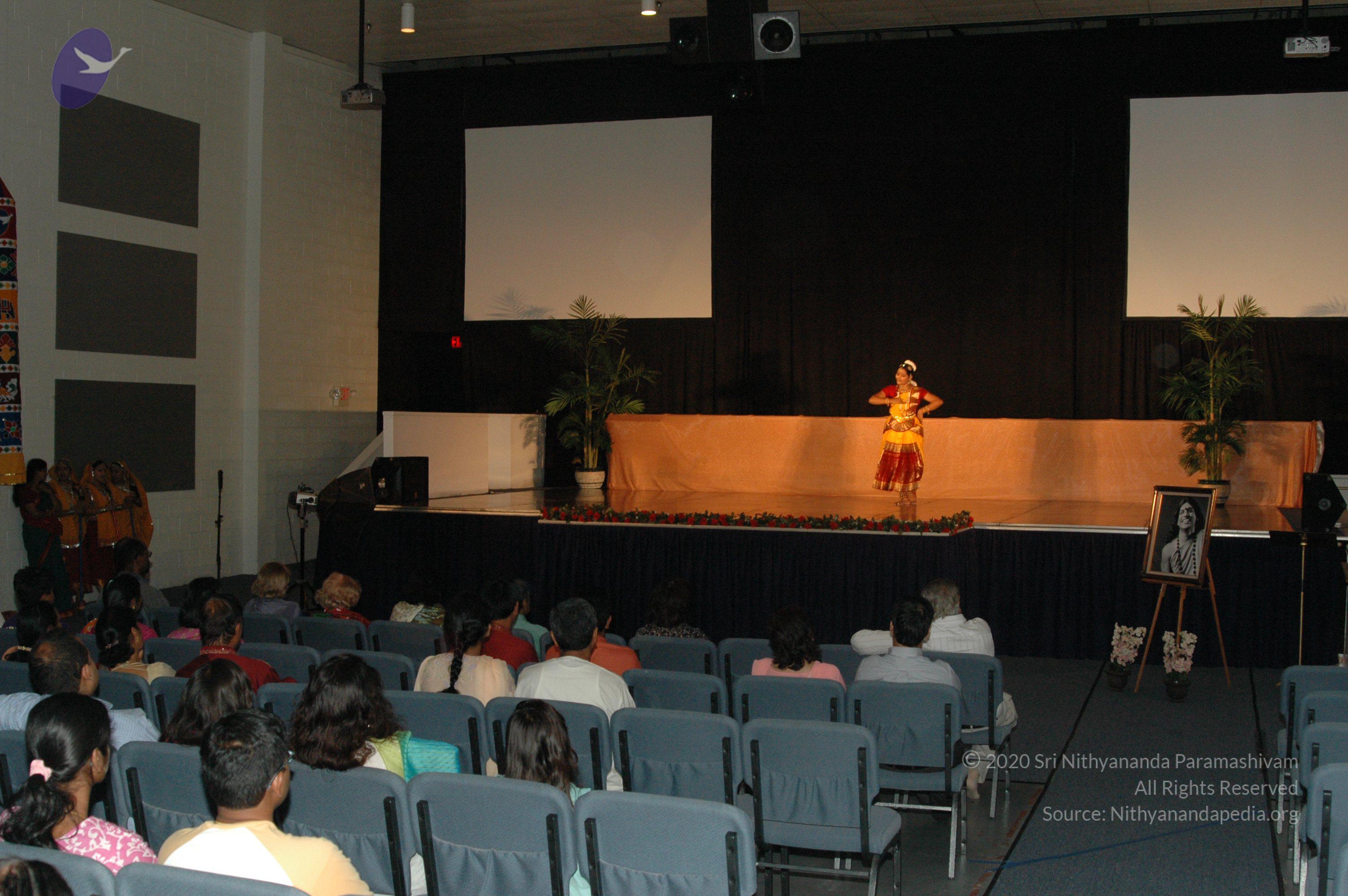 18July2008_Rangasree_Dance_Performance_01_CMP_WM