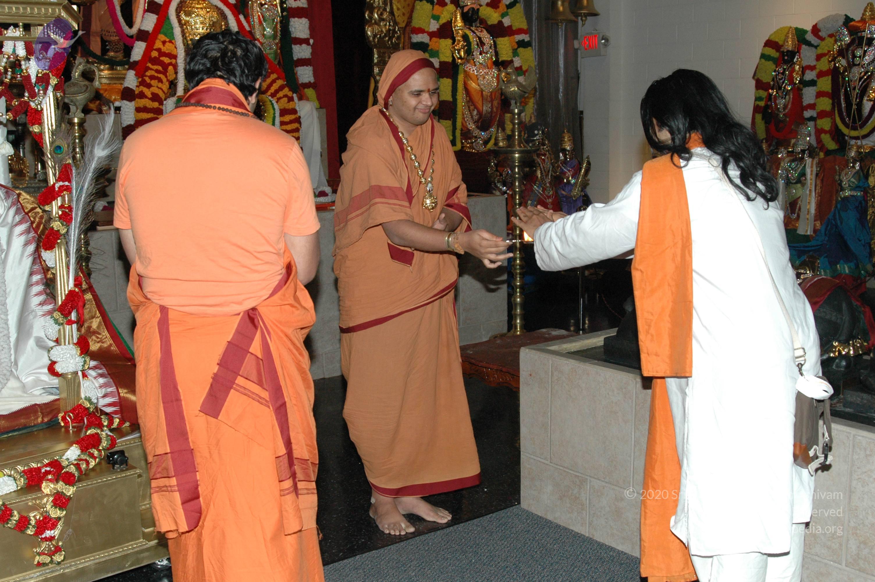 08may2008_devi_015_CMP_WM