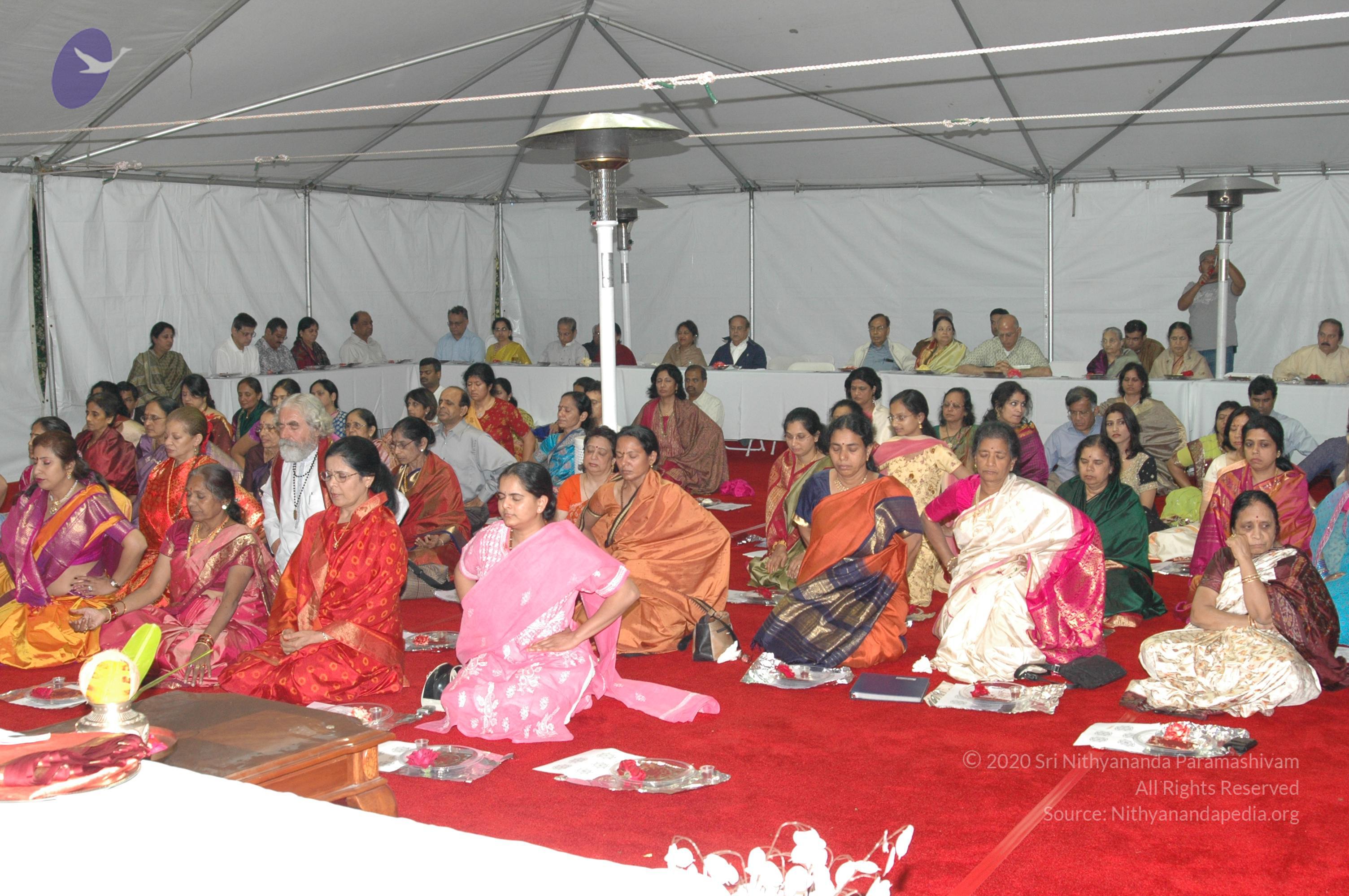 11May08_darshan_007_CMP_WM