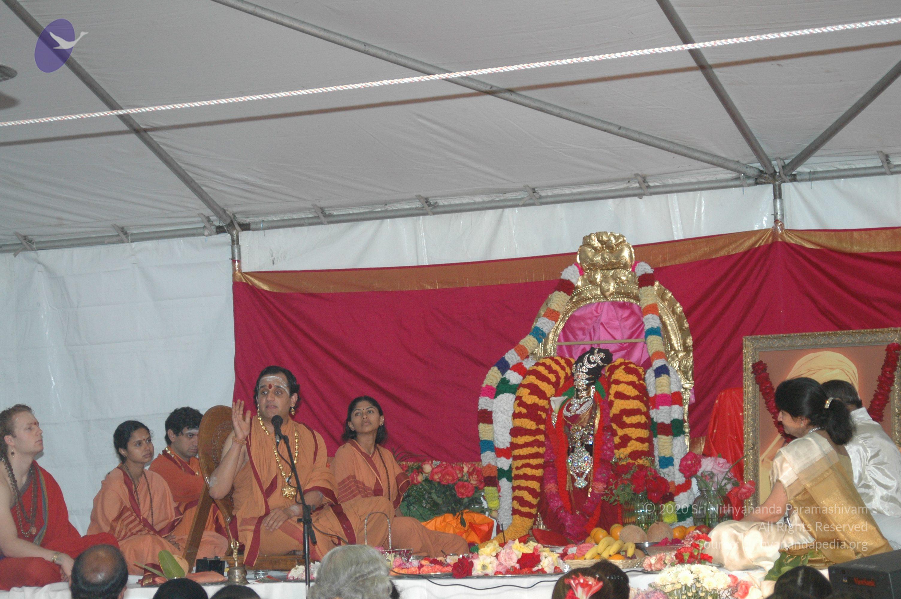 11May08_darshan_010_CMP_WM