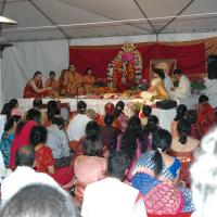 11May08_darshan_012_CMP_WM