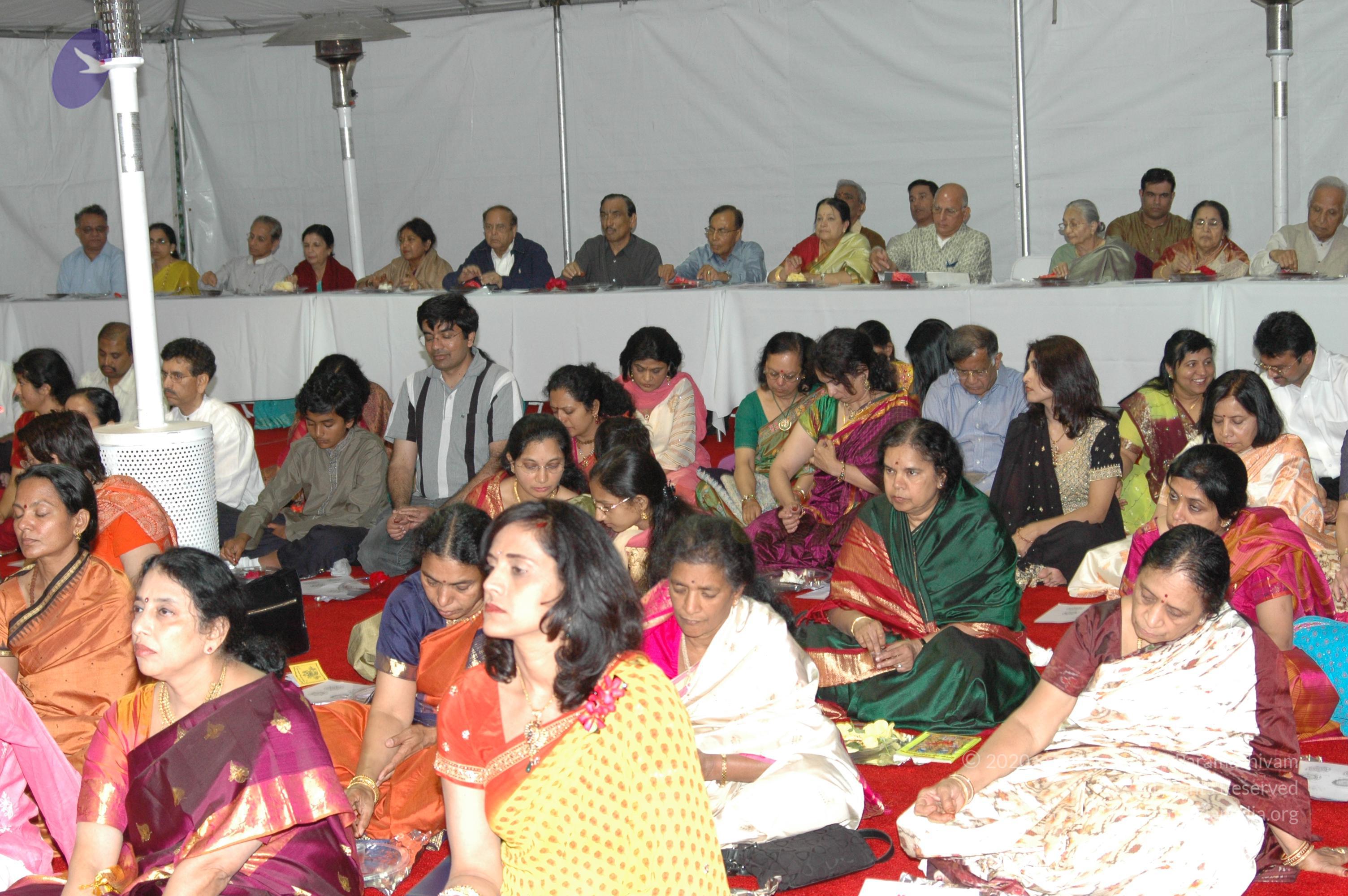 11May08_darshan_015_CMP_WM