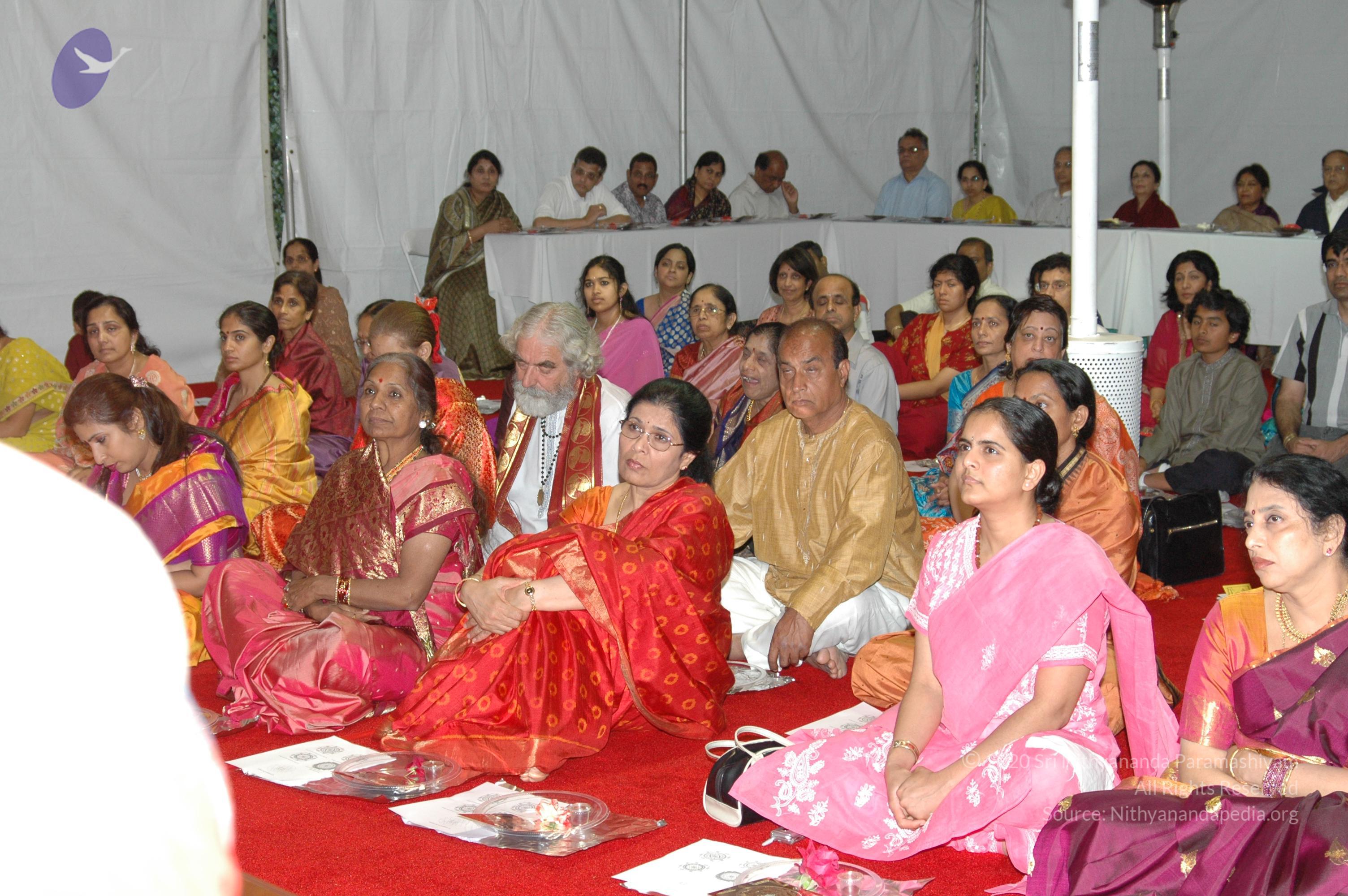 11May08_darshan_021_CMP_WM