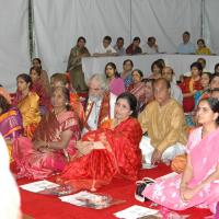 11May08_darshan_021_CMP_WM