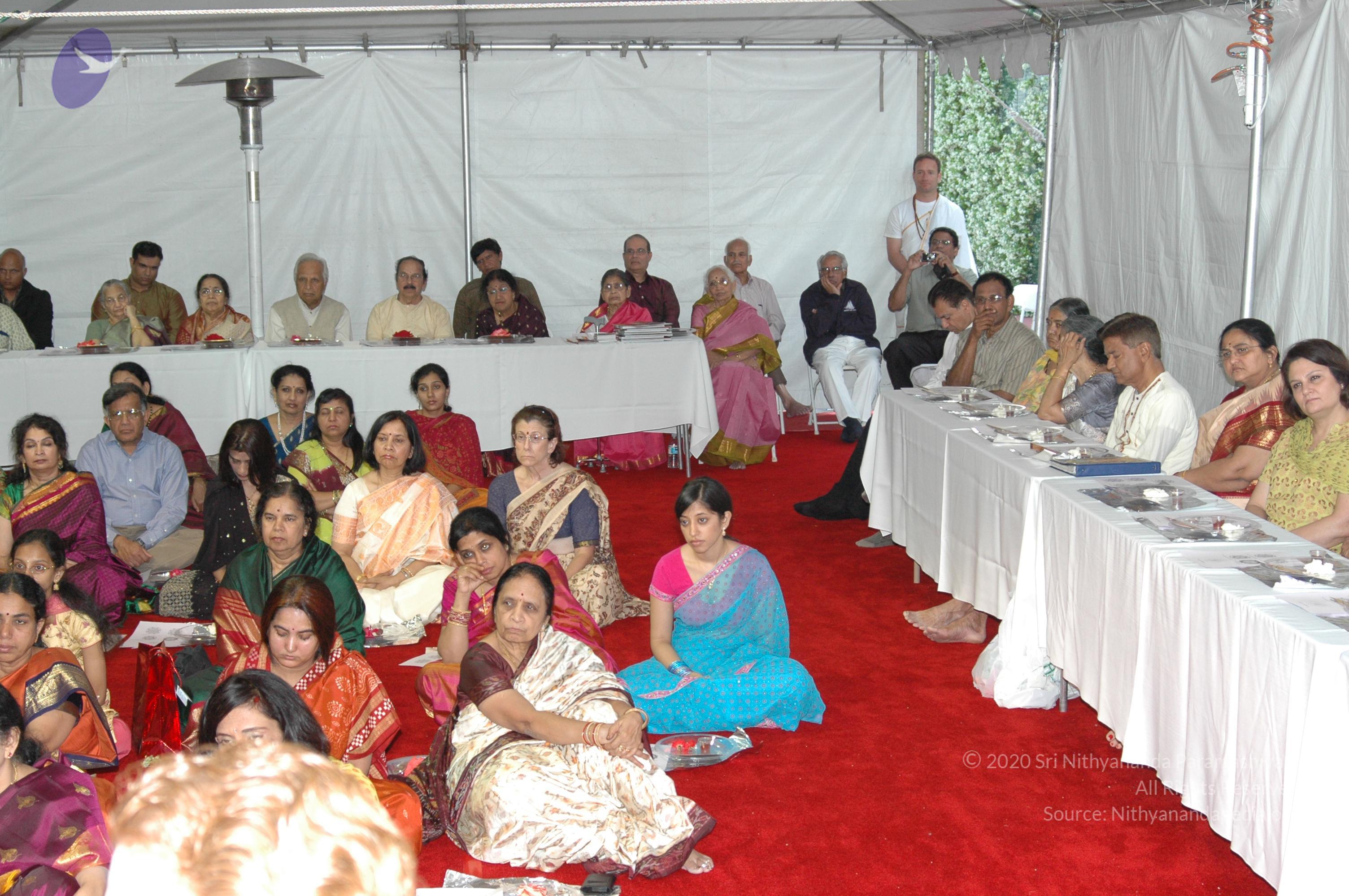 11May08_darshan_028_CMP_WM