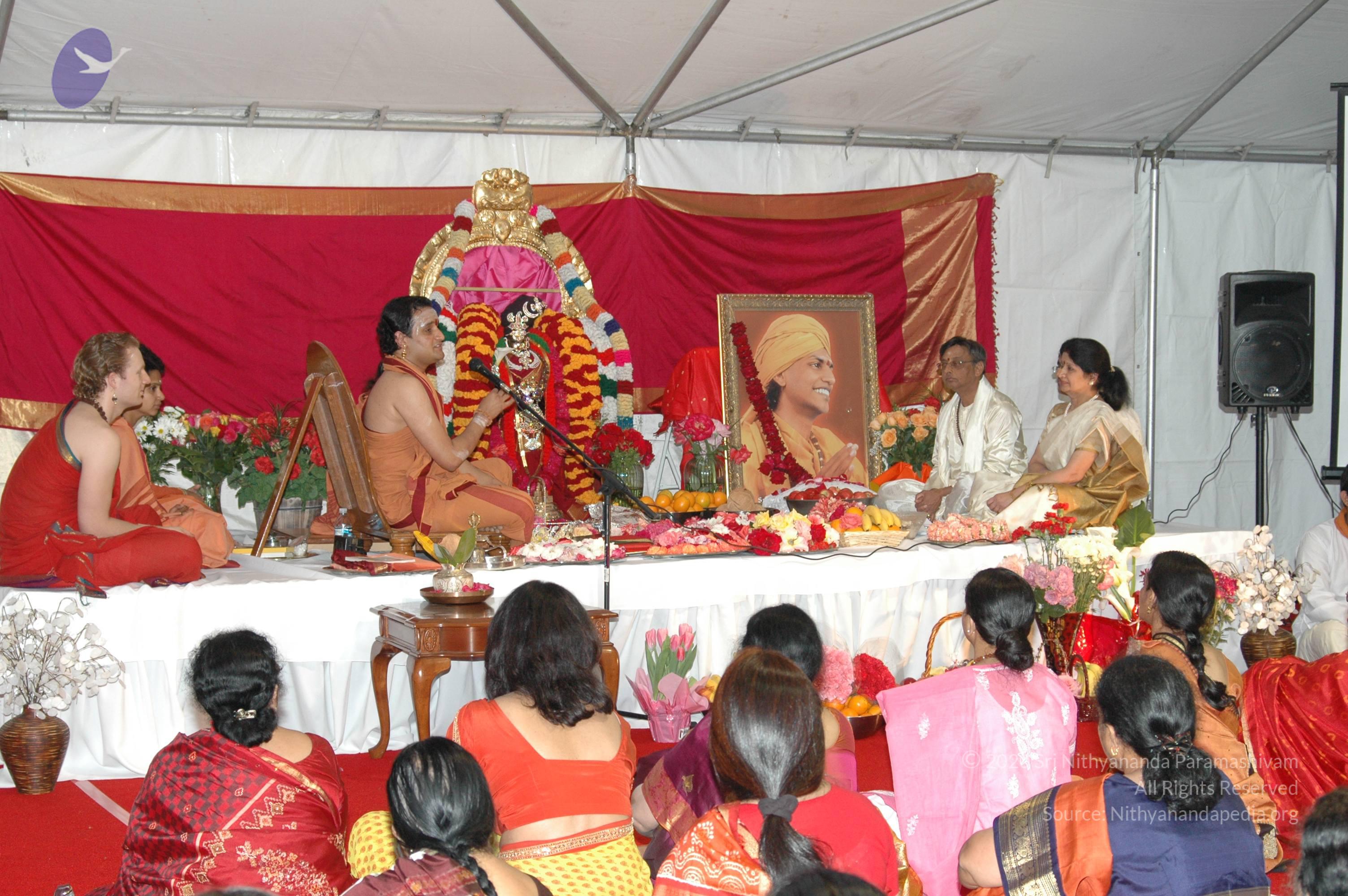 11May08_darshan_034_CMP_WM