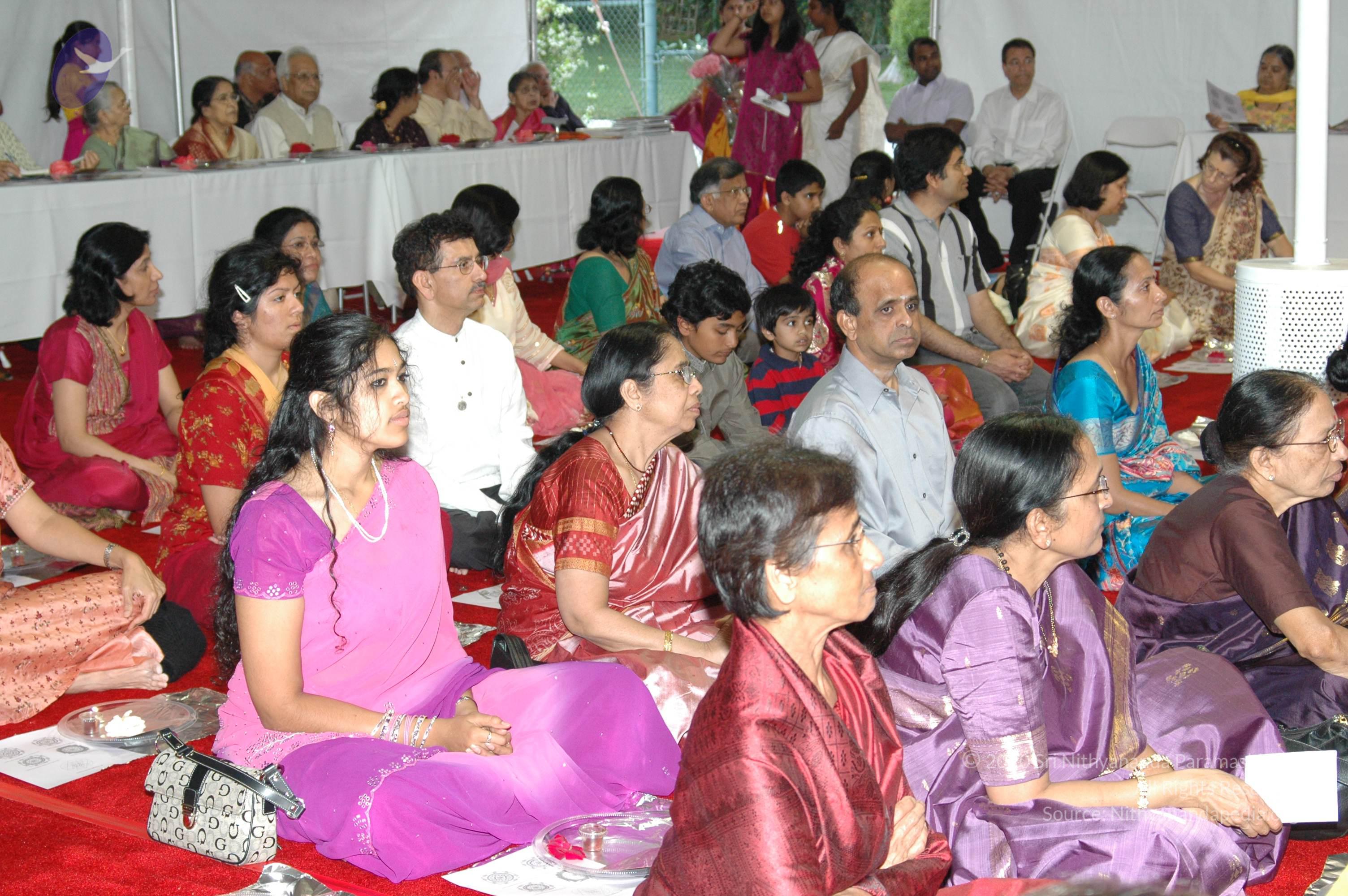 11May08_darshan_040_CMP_WM