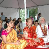 11May08_darshan_048_CMP_WM