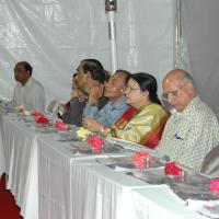 11May08_darshan_053_CMP_WM